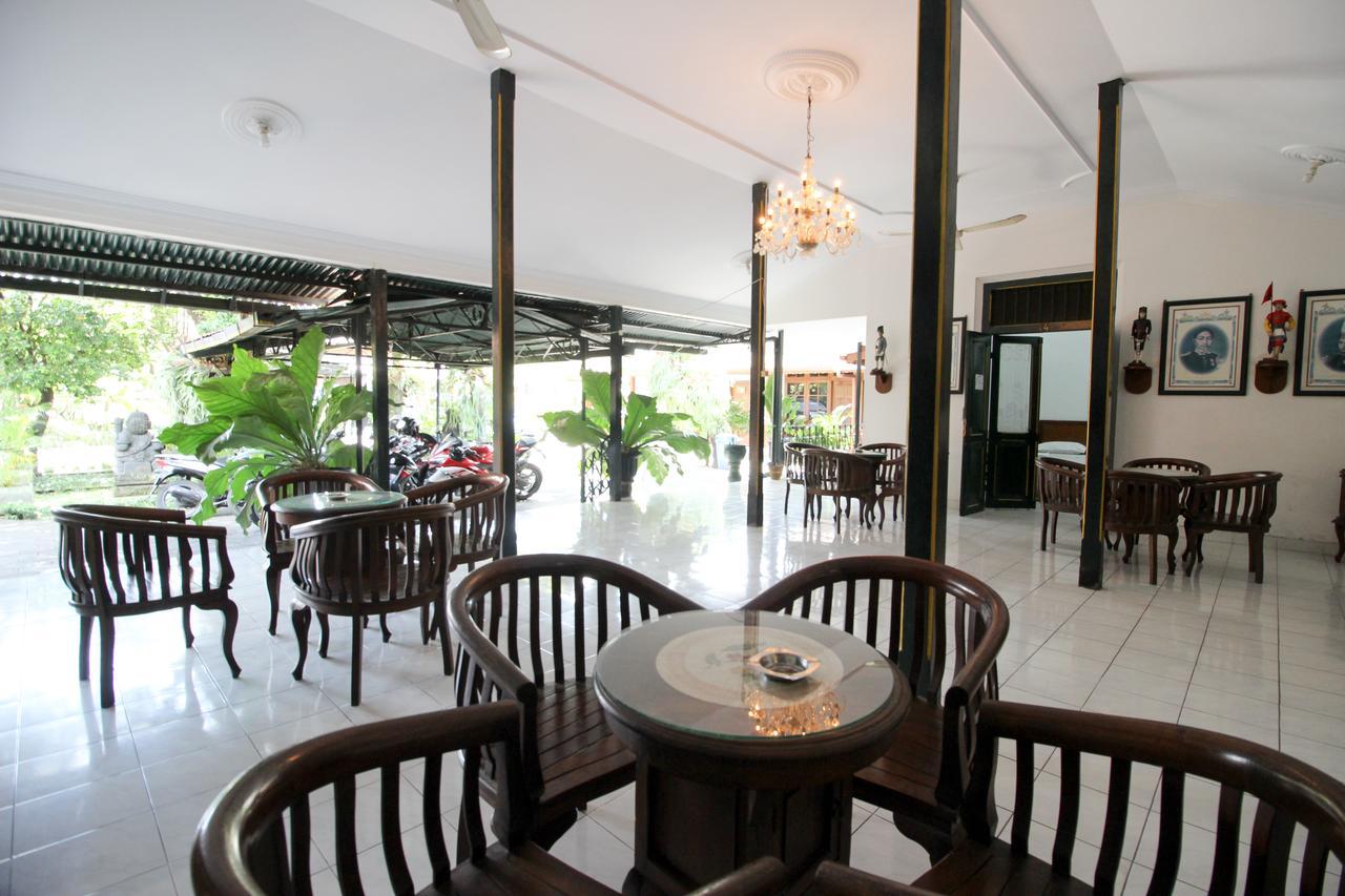 Reddoorz Plus Near Alun Alun Selatan 2 Jogjacarta Exterior foto